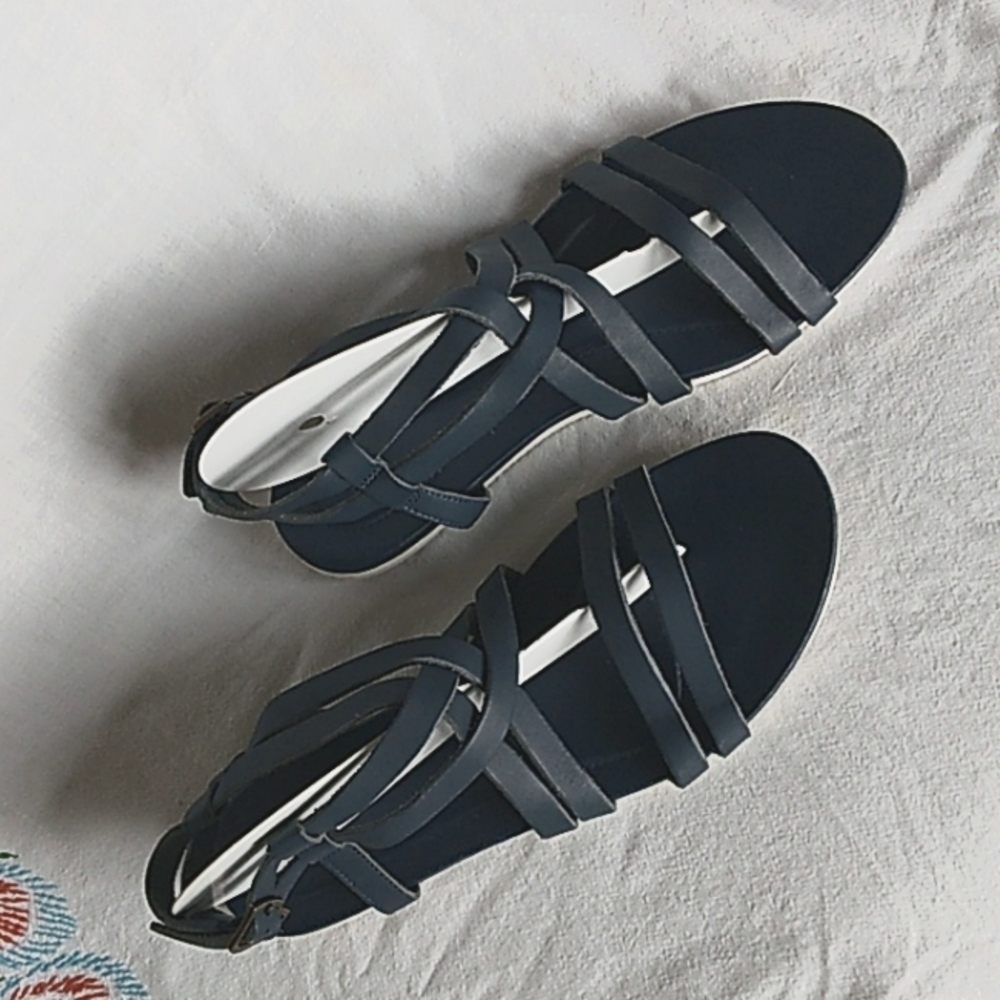 Teva leather sandals size 10.5